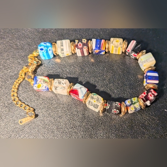 None Jewelry - Colorful Glass Beaded Bracelet